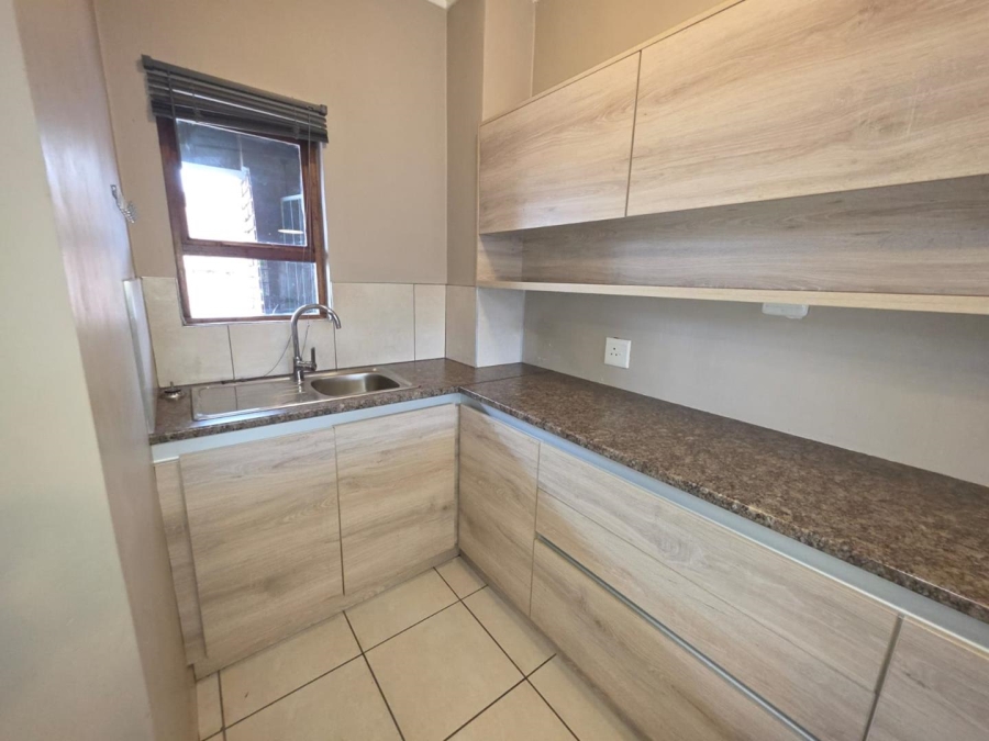 To Let 3 Bedroom Property for Rent in Langenhovenpark Free State
